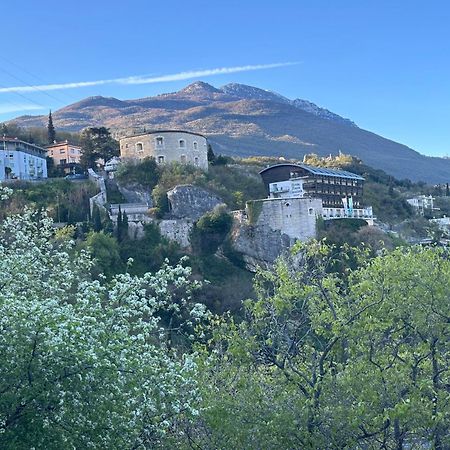 Garda Baldo Apartments_Vivaldi Torbole Sul Garda Esterno foto