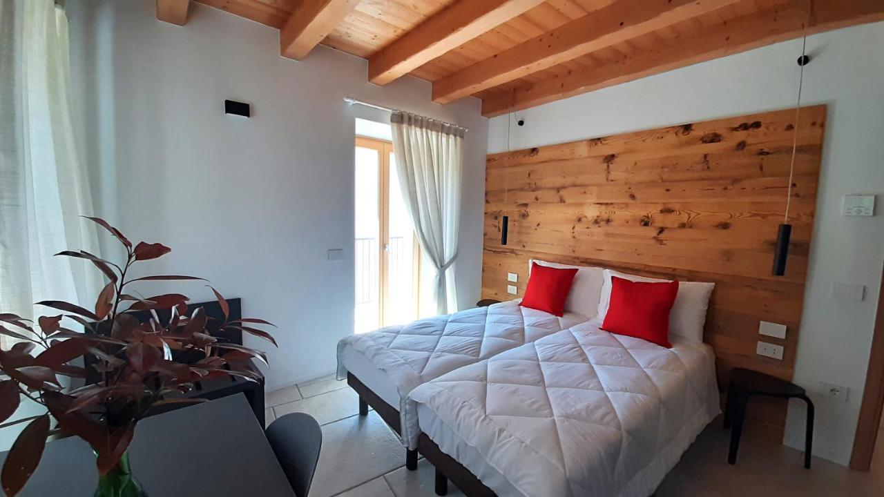Garda Baldo Apartments_Vivaldi Torbole Sul Garda Esterno foto