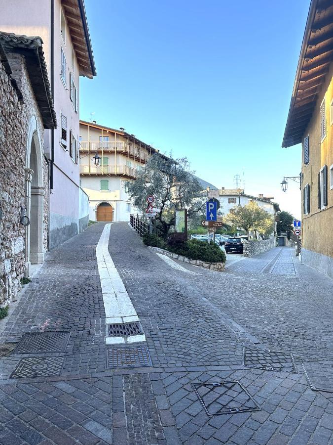 Garda Baldo Apartments_Vivaldi Torbole Sul Garda Esterno foto