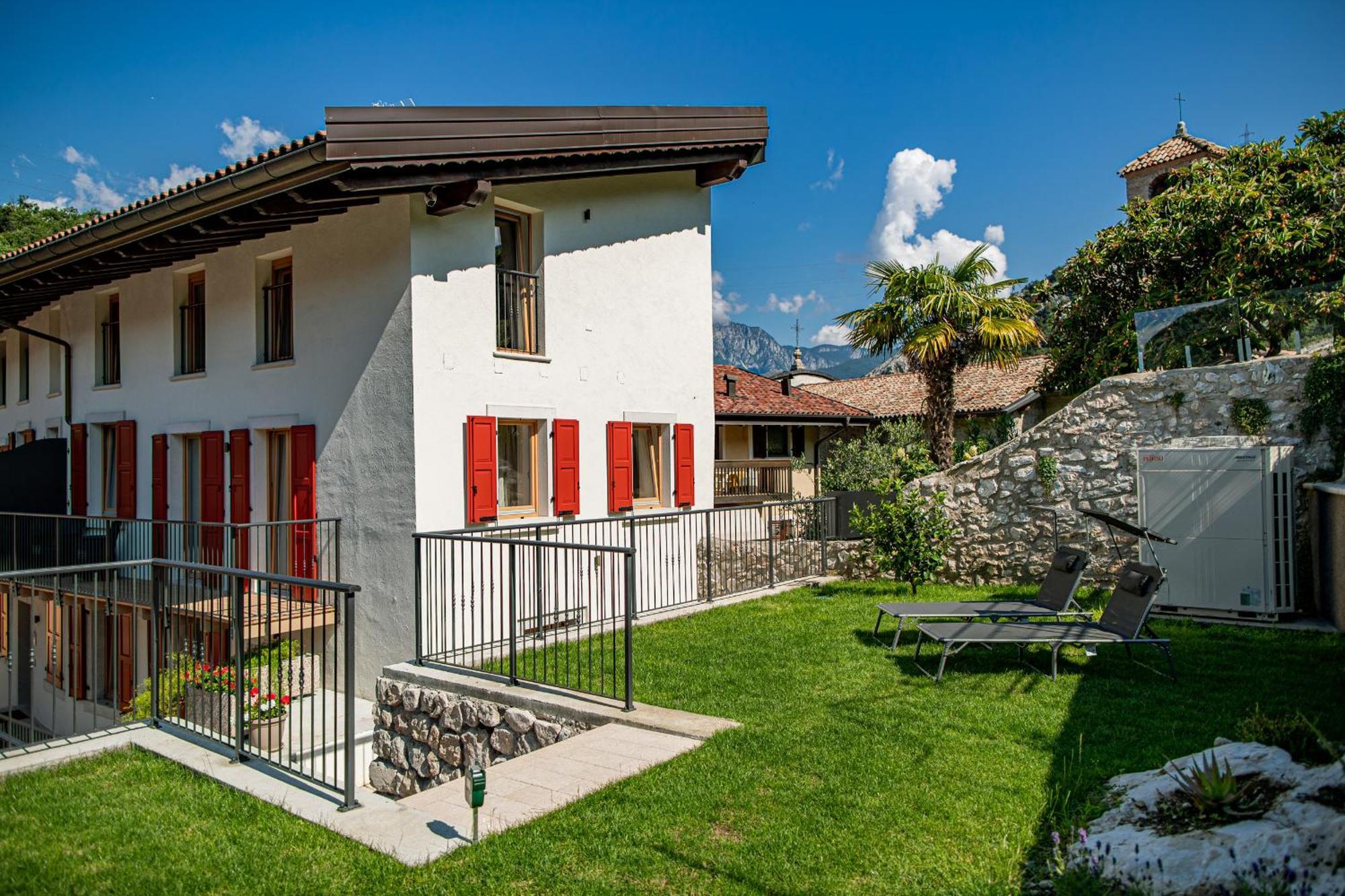 Garda Baldo Apartments_Vivaldi Torbole Sul Garda Esterno foto