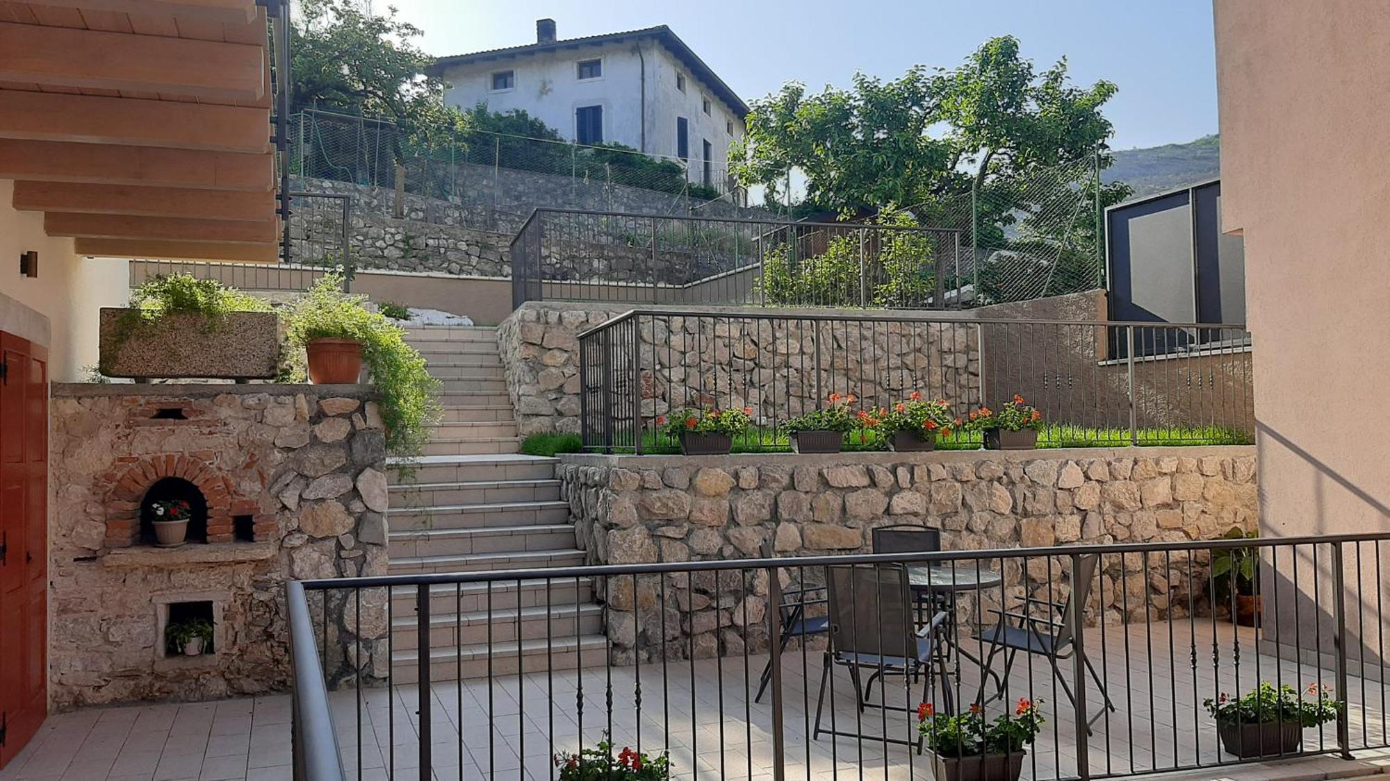 Garda Baldo Apartments_Vivaldi Torbole Sul Garda Esterno foto